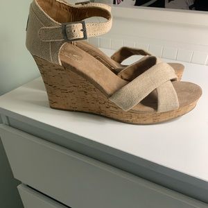 Tom’s Tan Wedges